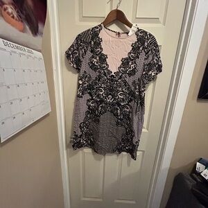 Express Black and pink Lace Pattern short sleeve mini dress - size medium